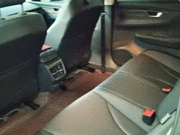 Hongqi E-QM5 2022, фото 11