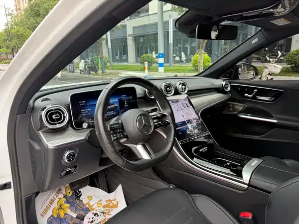 Mercedes-Benz C-Class 2023, фото 7