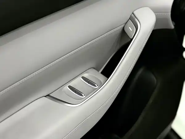 NIO EC6 2023, фото 16