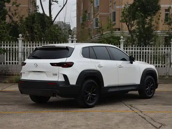 Mazda CX-50 2023, фото 5
