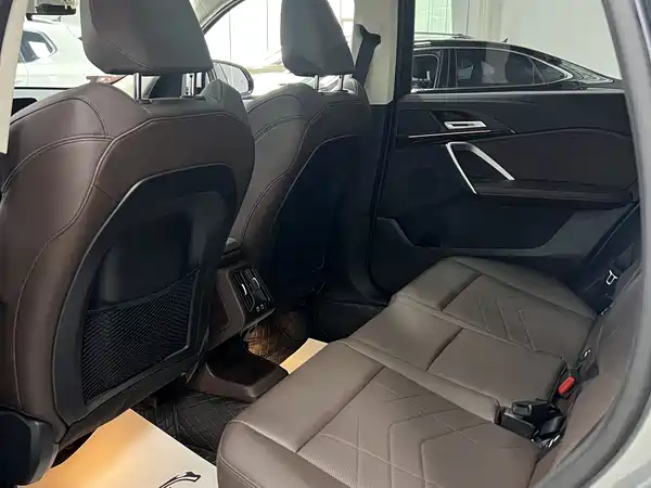 BMW X1 2023, фото 9