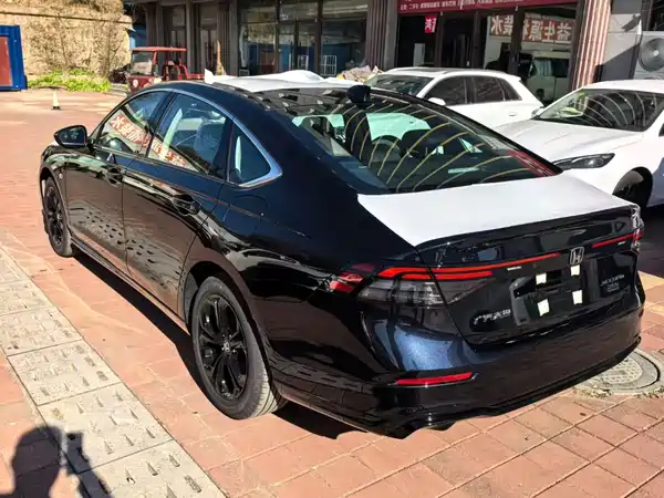 Honda Accord 2025, фото 9