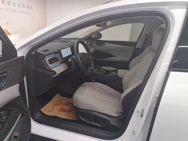 BYD Seal 06 DM-i Touring 2025, фото 8