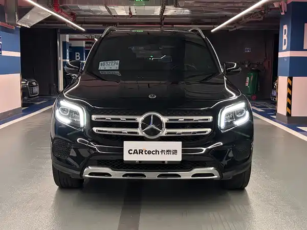 Mercedes-Benz GLB 2023, фото 2