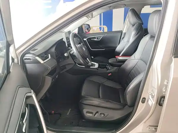 Toyota Wildlander 2022, фото 14