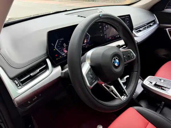 BMW X1 2024, фото 23