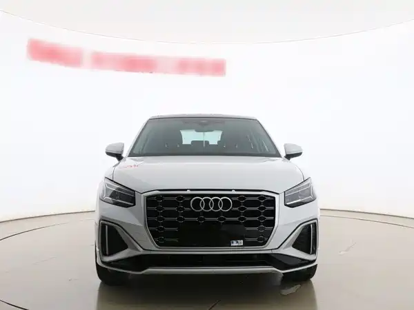 Audi Q2L 2022, фото 22