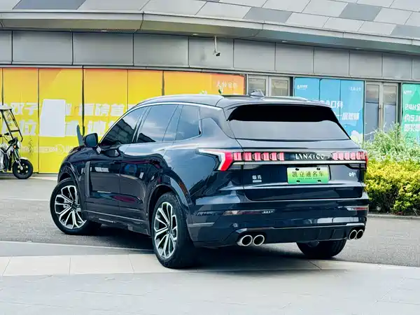 Lynk & Co 09 EM-P 2023, фото 3