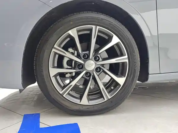 Geely Emgrand 2025, фото 6