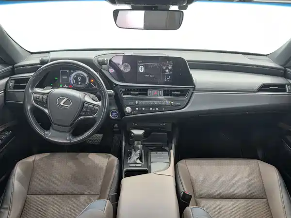 Lexus ES 2021, фото 13