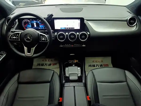 Mercedes-Benz GLA 2023, фото 20