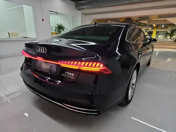 Audi A7L 2024, фото 22