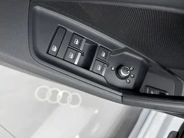 Audi A3 2023, фото 7