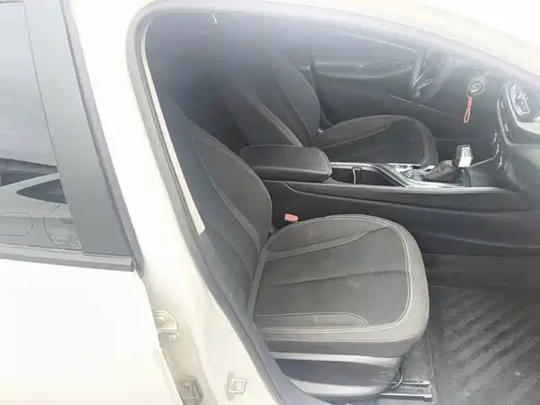 Buick Verano 2023, фото 24