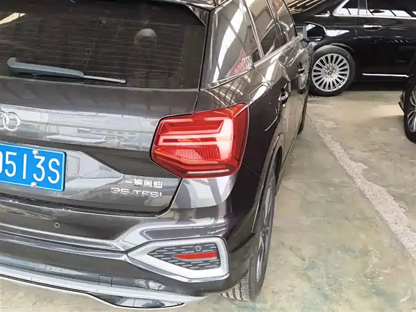 Audi Q2L 2022, фото 7