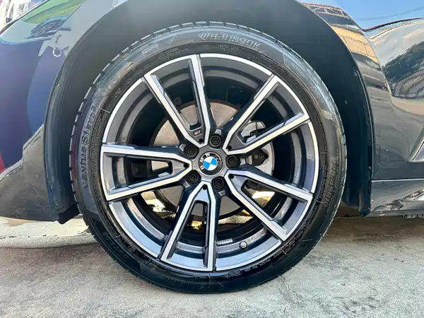 BMW 3 Series 2026, фото 19