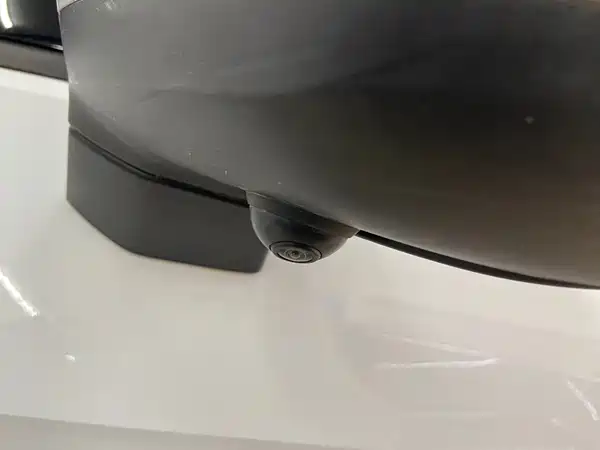 Audi Q2L 2022, фото 27