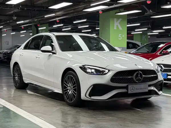 Mercedes-Benz C-Class 2024, фото 3