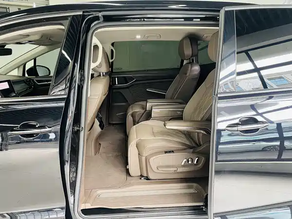 Volkswagen Viloran 2023, фото 9