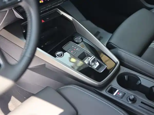 Audi A3 2022, фото 12
