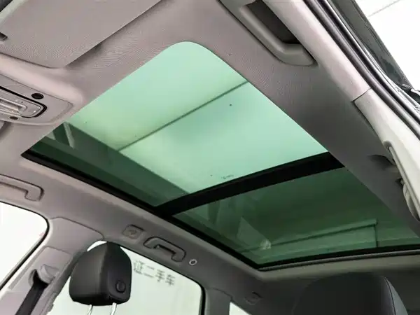 Audi Q7 2023, фото 23