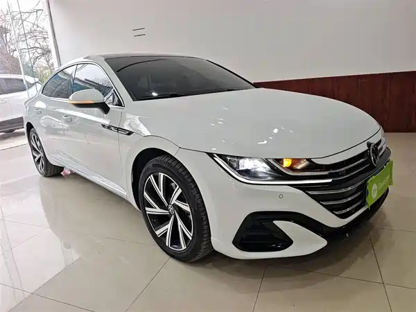 Volkswagen Passat CC 2025, фото 22