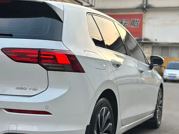 Volkswagen Golf 2023, фото 26