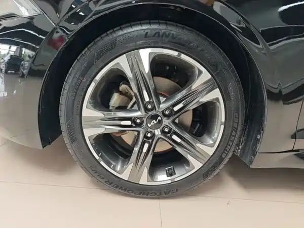 Kia K5 2021, фото 22