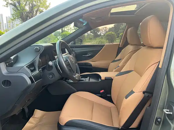 Lexus ES 2022, фото 8
