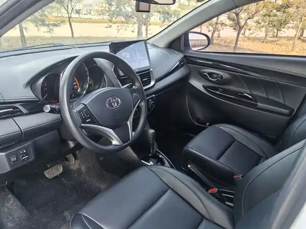 Toyota Yaris 2021, фото 4