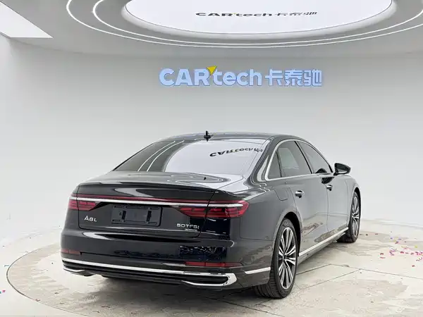 Audi A8 2023, фото 6