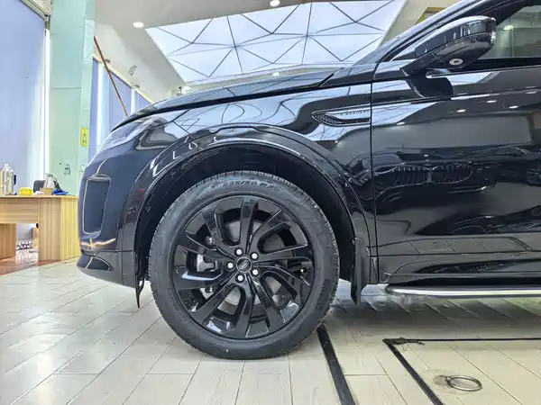 Land Rover Discovery Sport 2023, фото 12