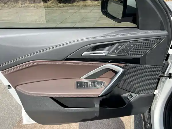 BMW X1 2023, фото 18