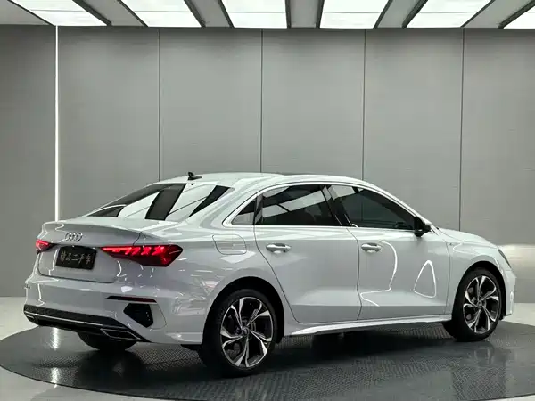 Audi A3 2022, фото 5