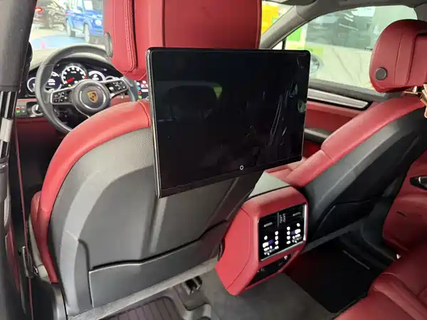 Porsche Cayenne 2023, фото 15