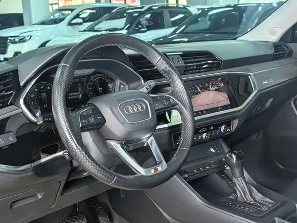 Audi Q3 Sportback 2022, фото 11