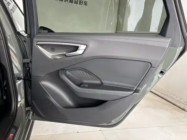 Audi A5L 2025, фото 24