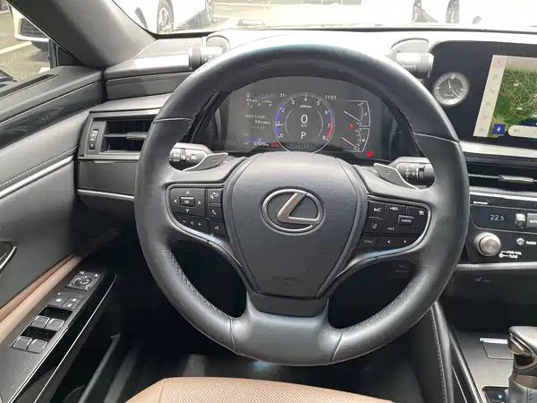 Lexus ES 2022, фото 6