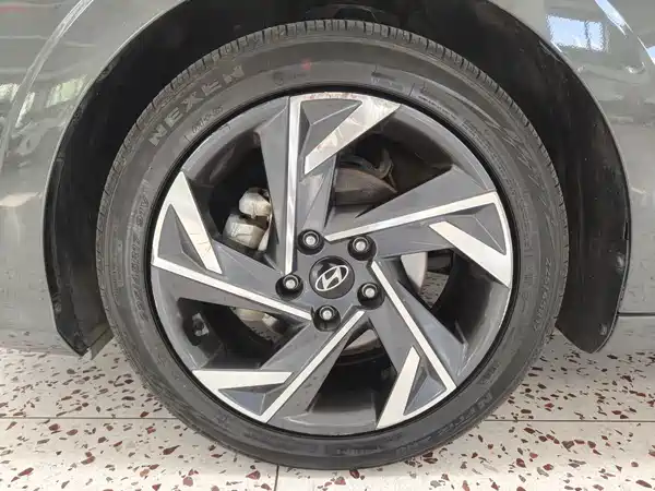 Hyundai Elantra 2023, фото 20