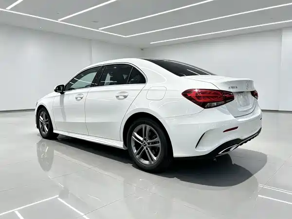 Mercedes-Benz A-Class 2022, фото 6