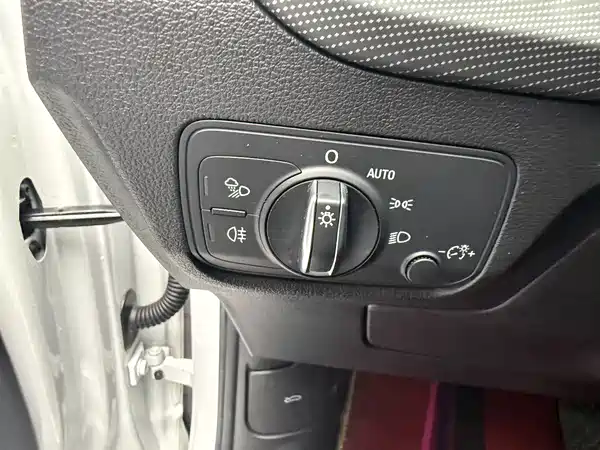 Audi Q2L 2022, фото 10