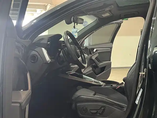 Audi A3 2022, фото 7