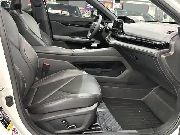Changan UNI-V 2022, фото 6