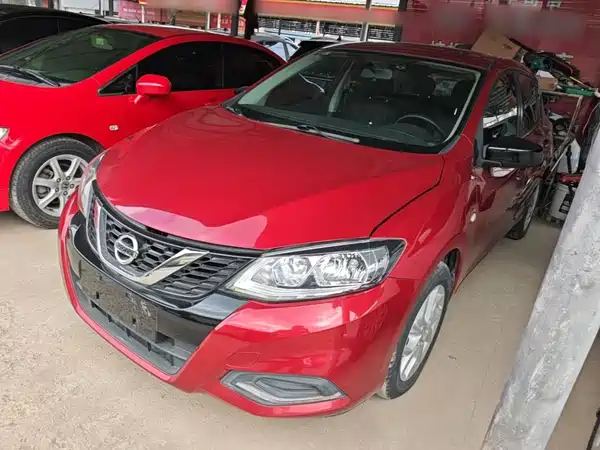 Nissan Tiida 2021