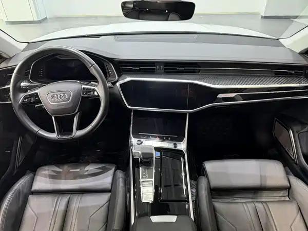 Audi A7 2022, фото 7
