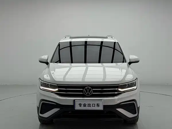 Volkswagen Tiguan L 2023, фото 2