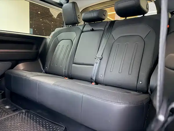 Land Rover Defender 2022, фото 11