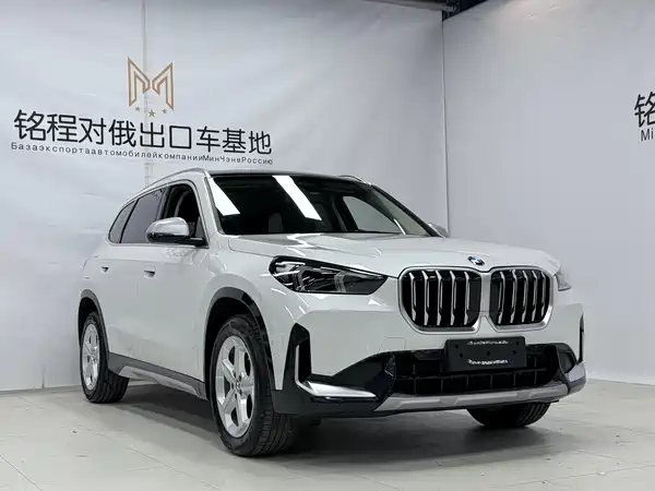 BMW X1 2023, фото 3