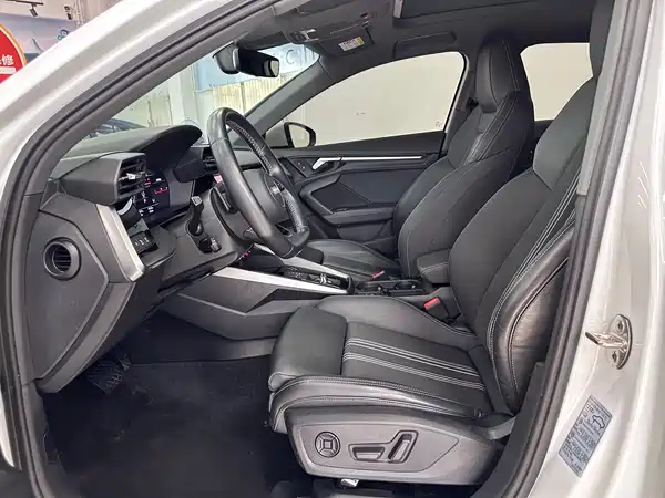 Audi A3 2022, фото 14