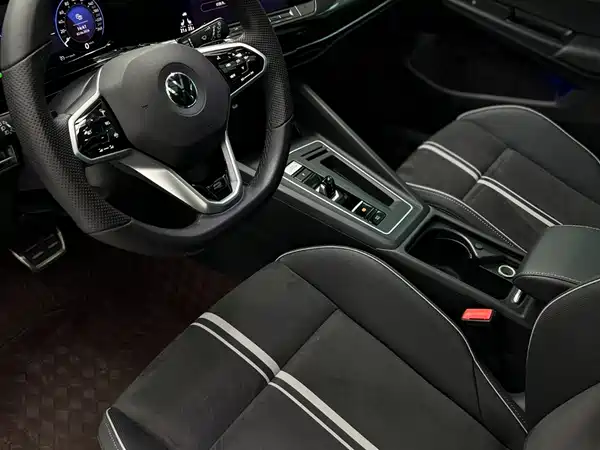 Volkswagen Golf 2023, фото 12